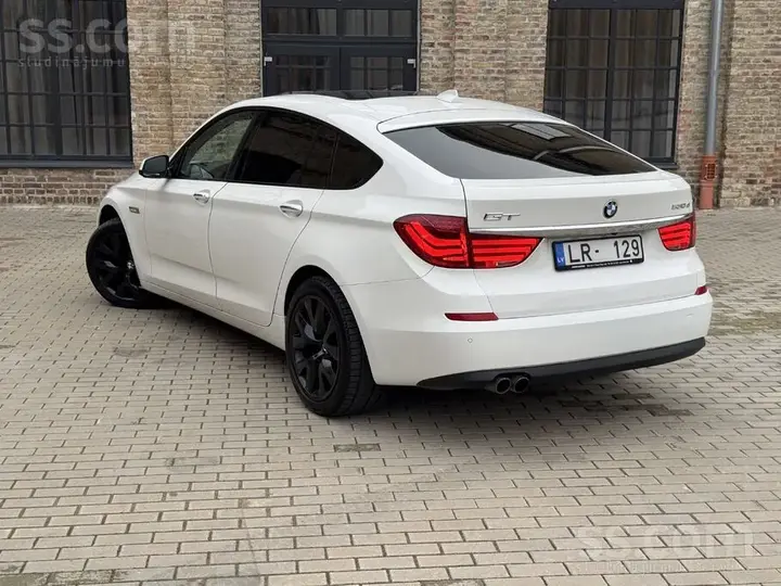 BMW 530D 2010 photo 5