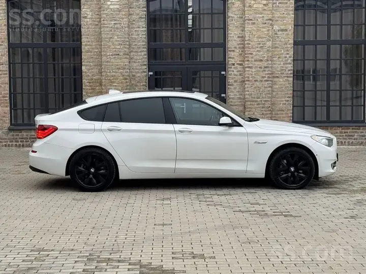 BMW 530D 2010 photo 3