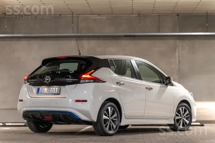 Nissan Leaf 2022 photo 4