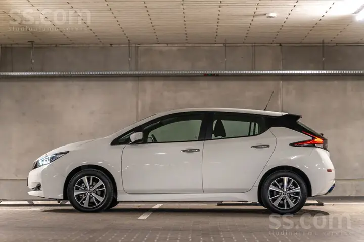 Nissan Leaf 2022 photo 5
