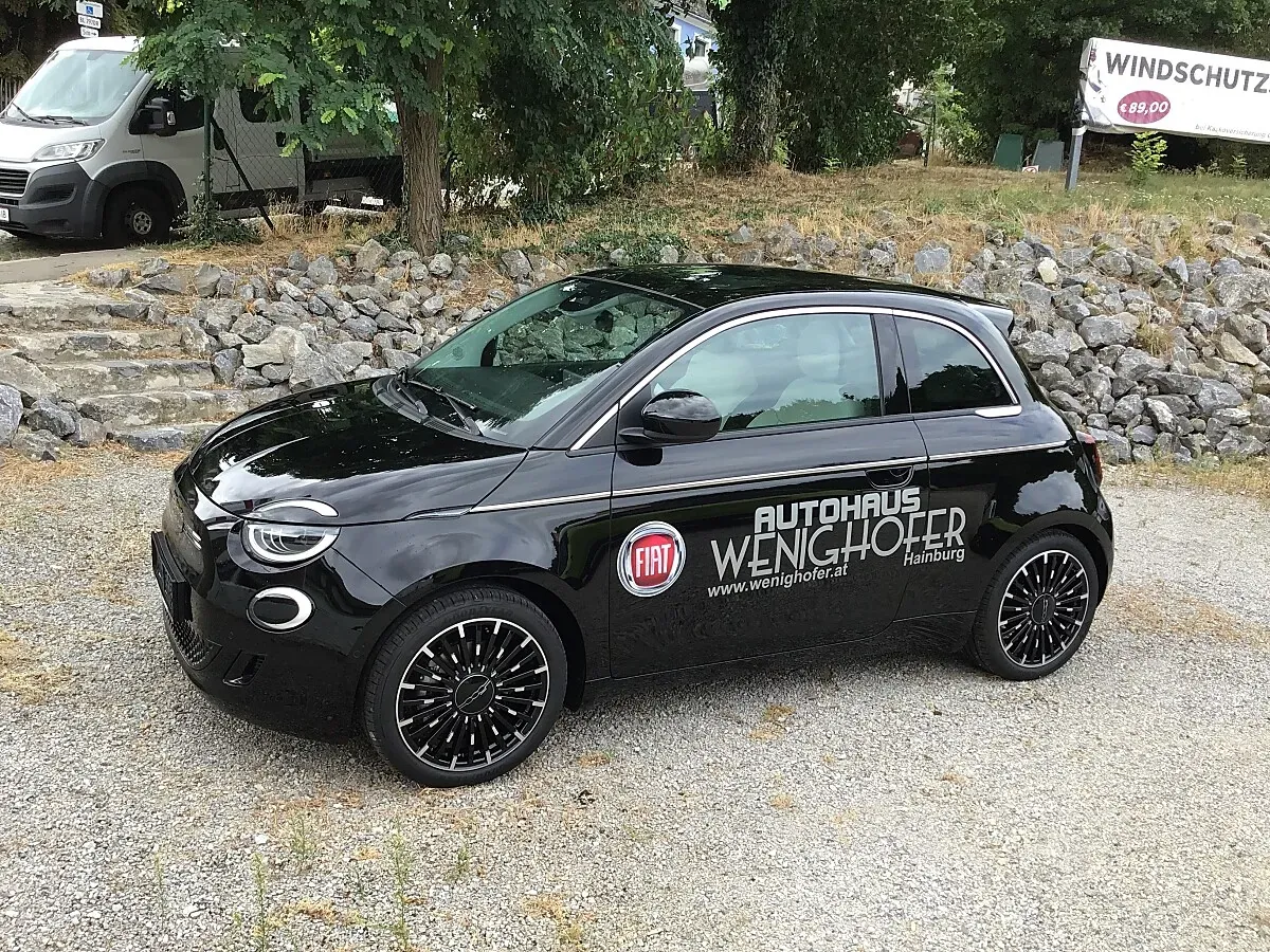 Fiat 500E