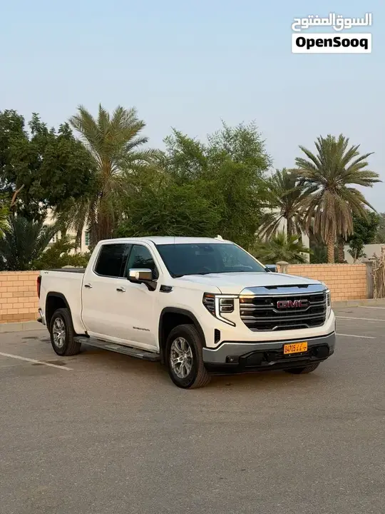 GMC Sierra 2025 photo 2