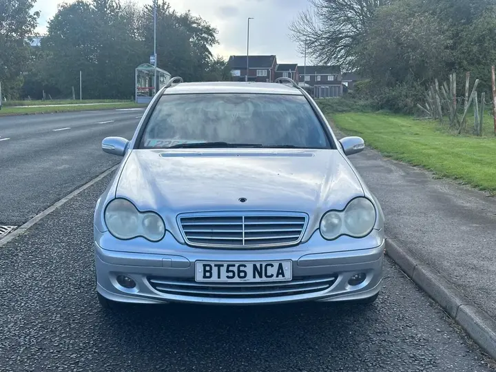 Mercedes-Benz C-Class 2006 photo 4