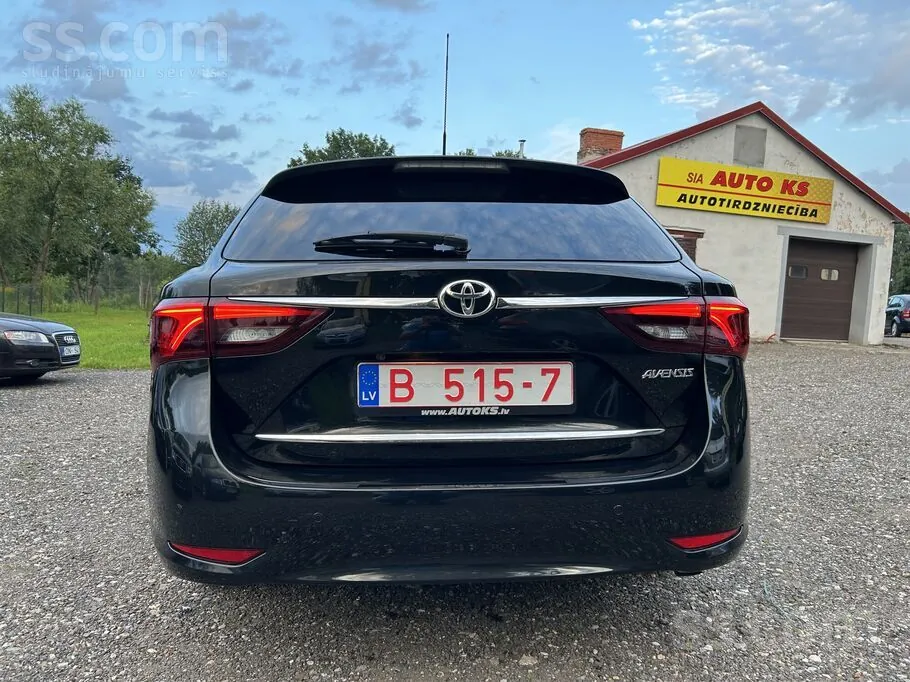 Toyota Avensis 2016 photo 5