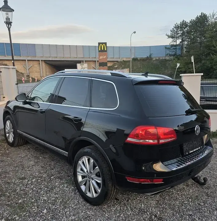 Volkswagen Touareg 2011 photo 3