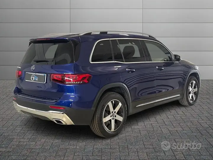 Mercedes-Benz Glb 2023 photo 2