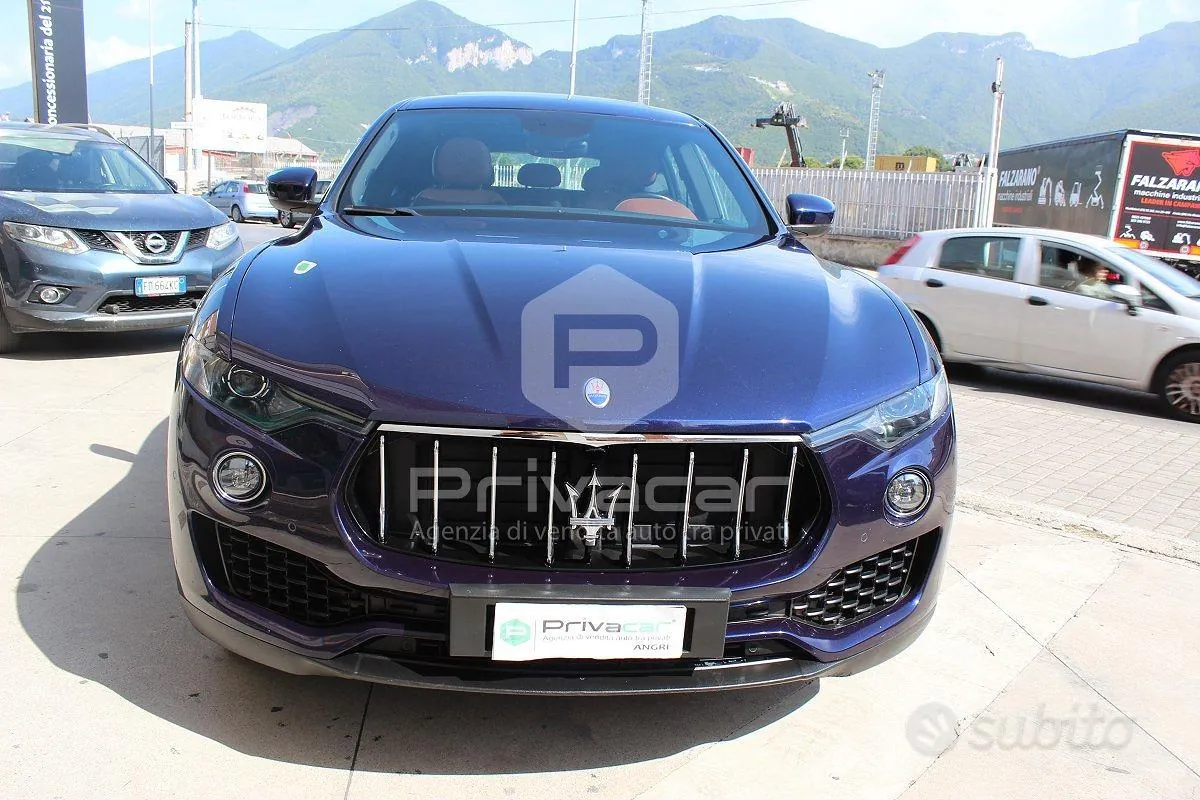 Maserati Levante 2017 photo 2