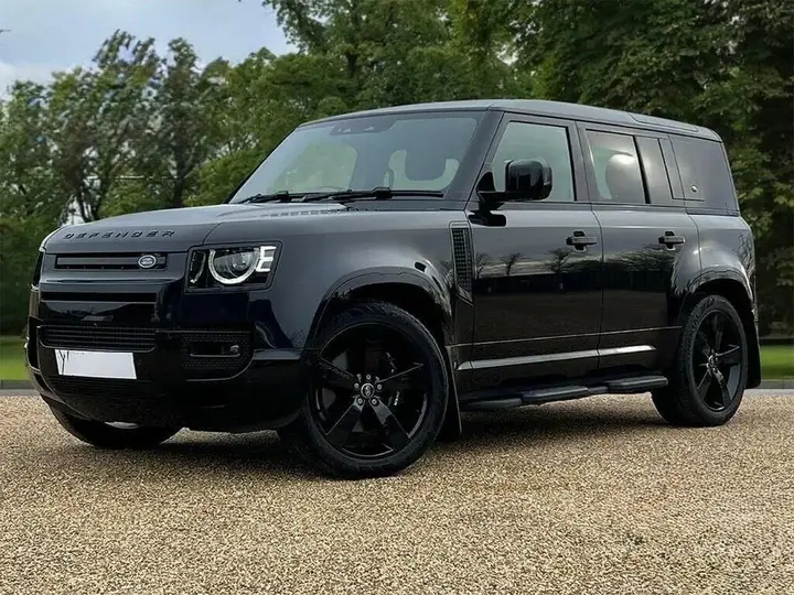 Land Rover Defender 110 2022 photo 4