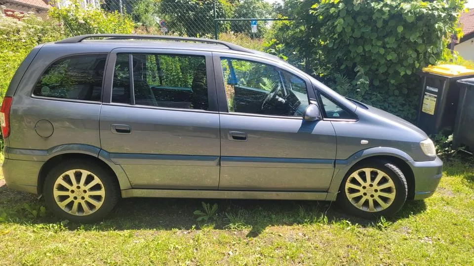 Opel Zafira A