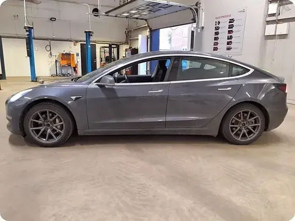 Tesla Model 3 2019 photo 2