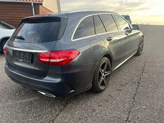 Mercedes-Benz C 250 2015 photo 4