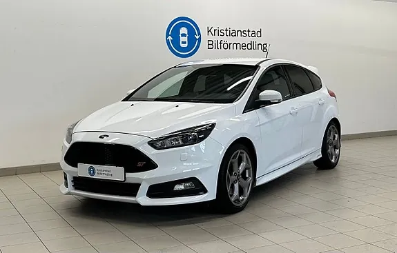 Ford Focus 2016 photo 2