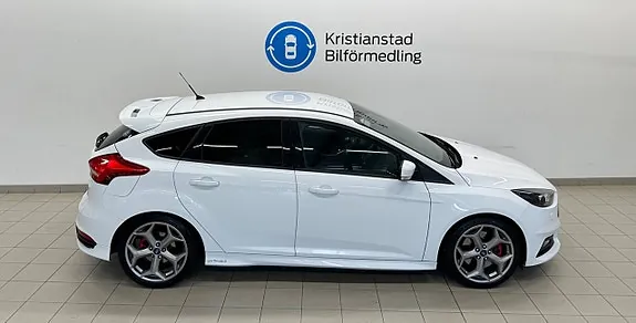Ford Focus 2016 photo 4