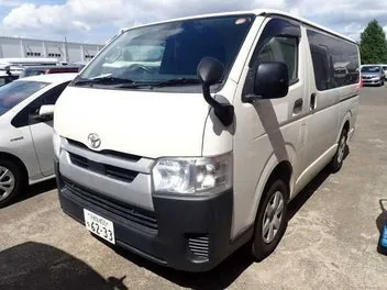 Toyota Hiace 2022 photo 2