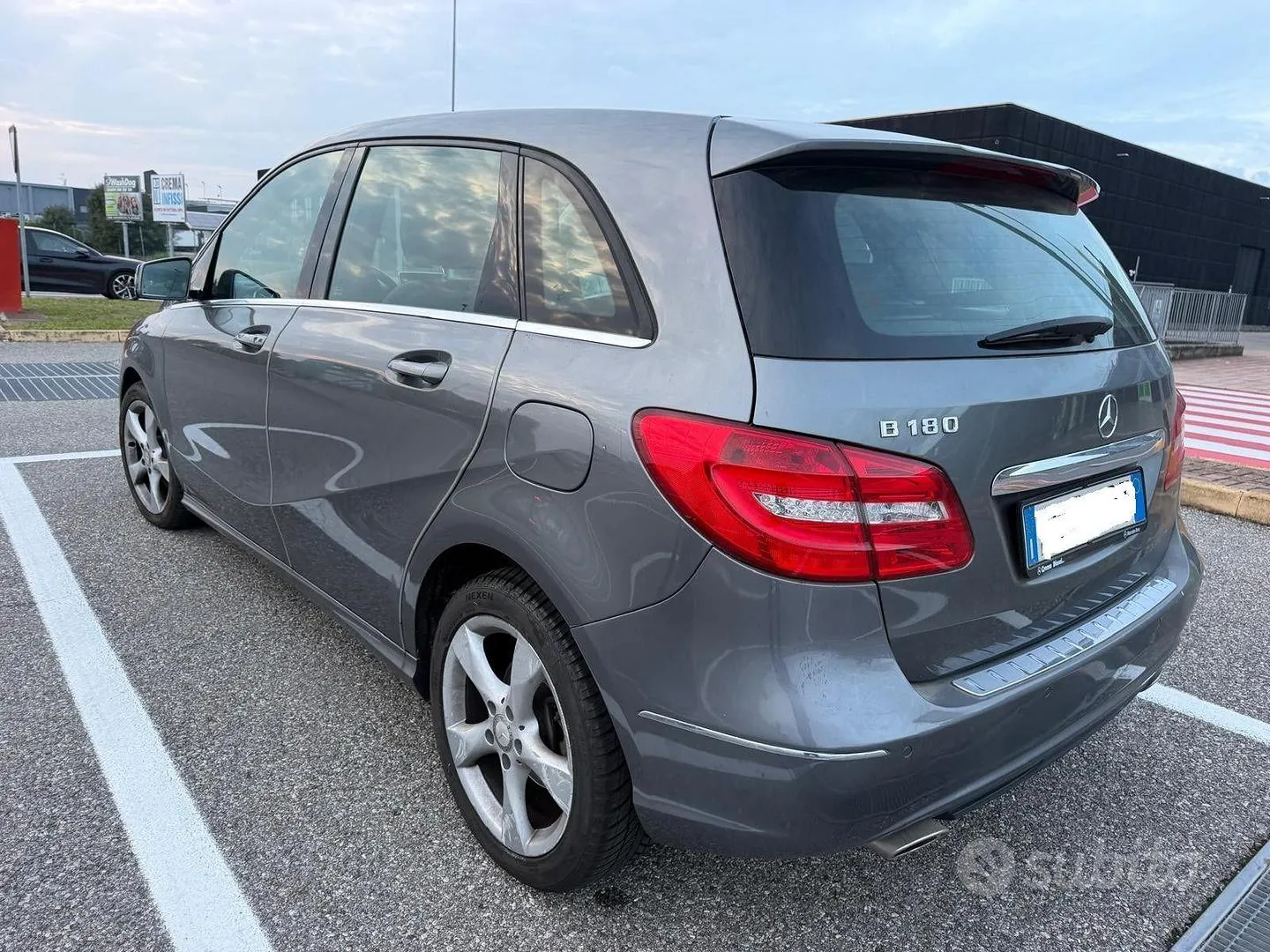 Mercedes-Benz B-Class 2014 photo 2