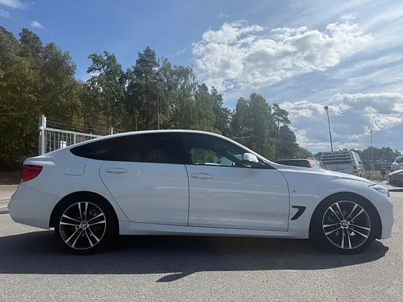BMW 320D 2015 photo 3