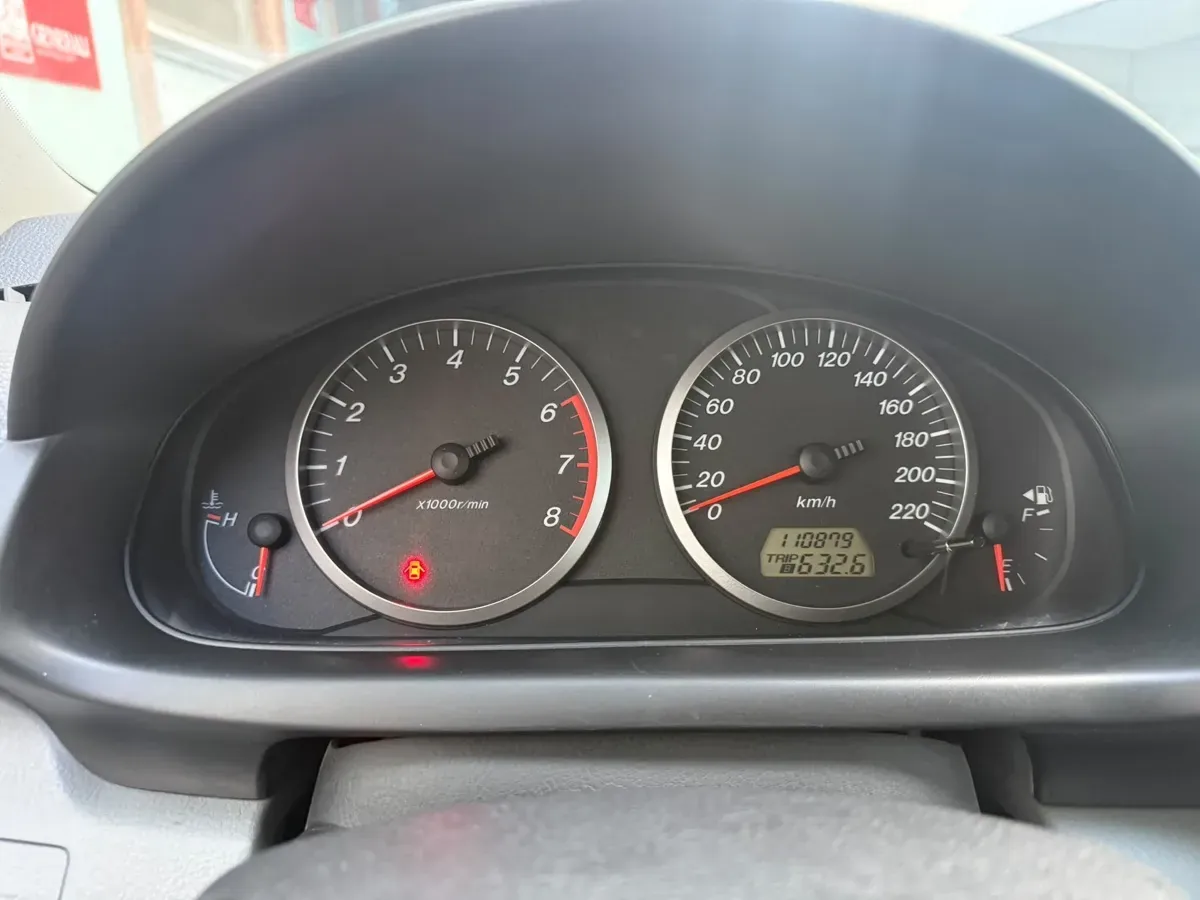 Mazda Mazda2 2003 photo 2