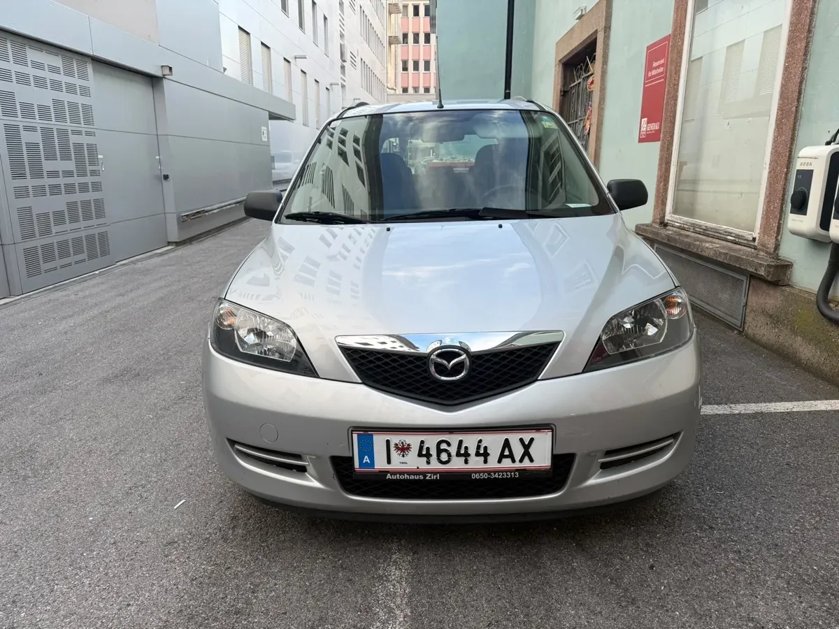 Mazda Mazda2