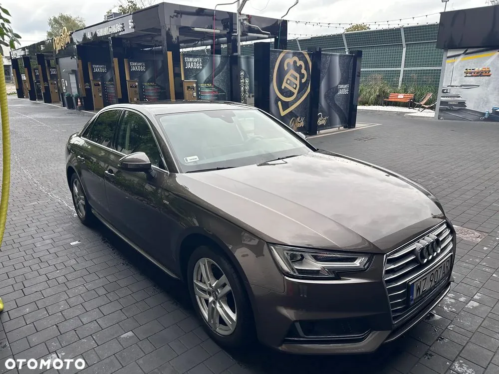 Audi A4 Limousine
