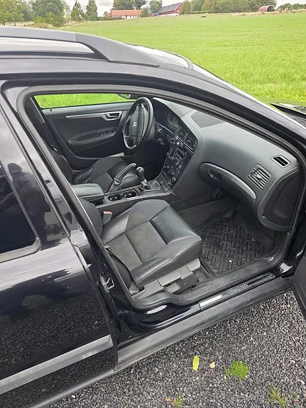 Volvo V70 2004 photo 4