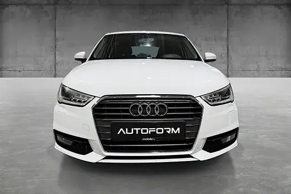 Audi A1 2018 photo 2