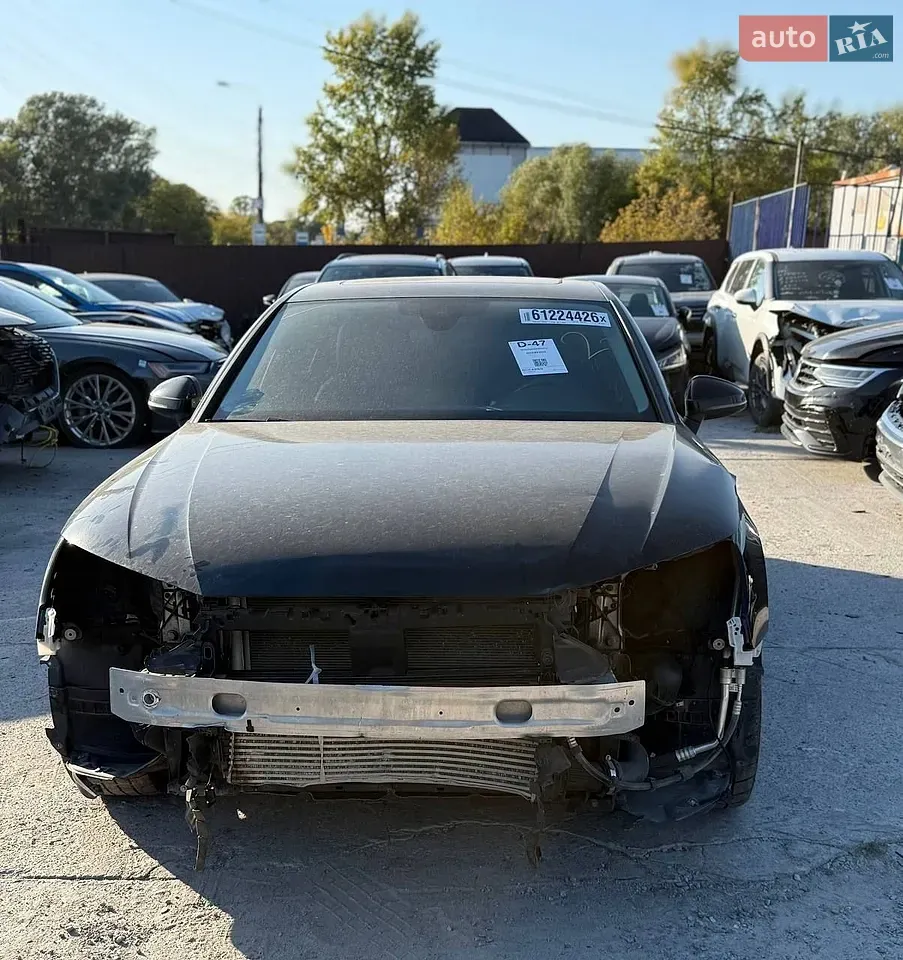 Audi A4 2023 photo 2
