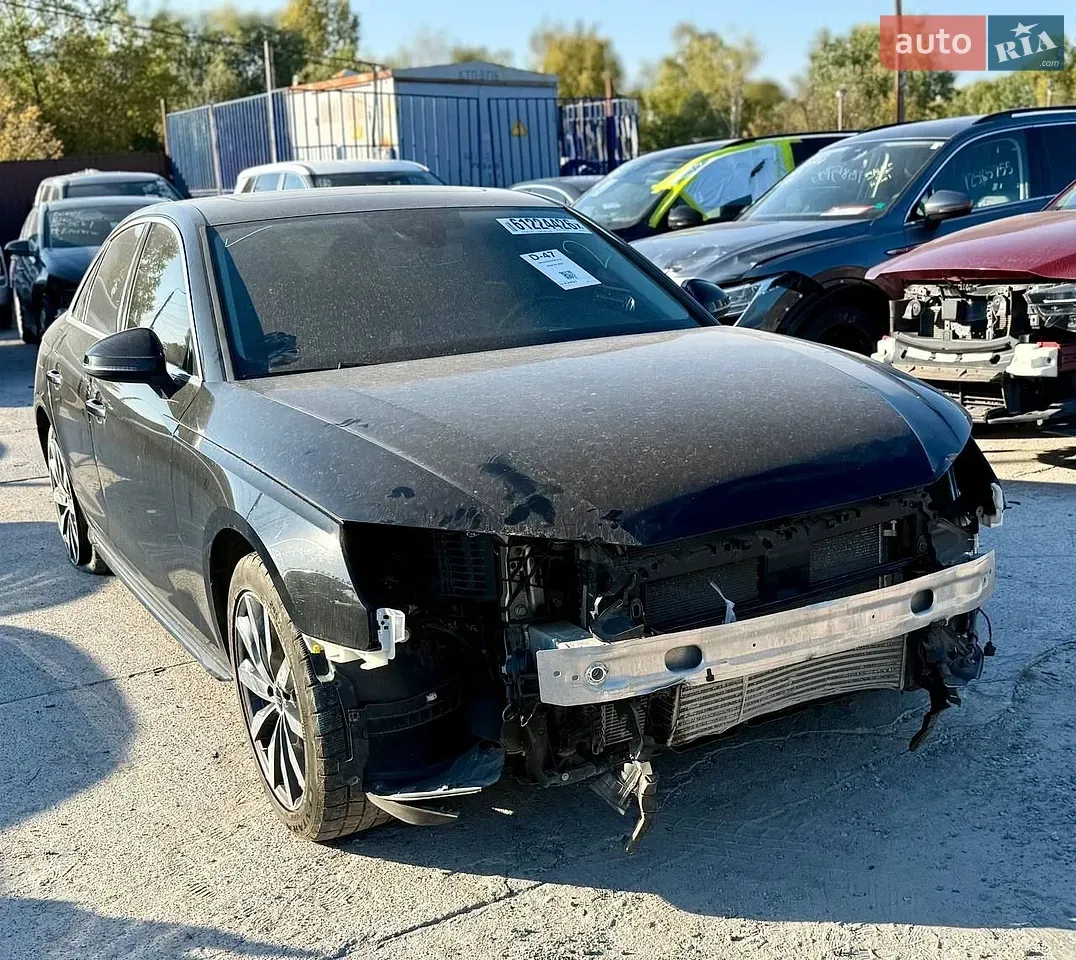 Audi A4 2023 photo 3