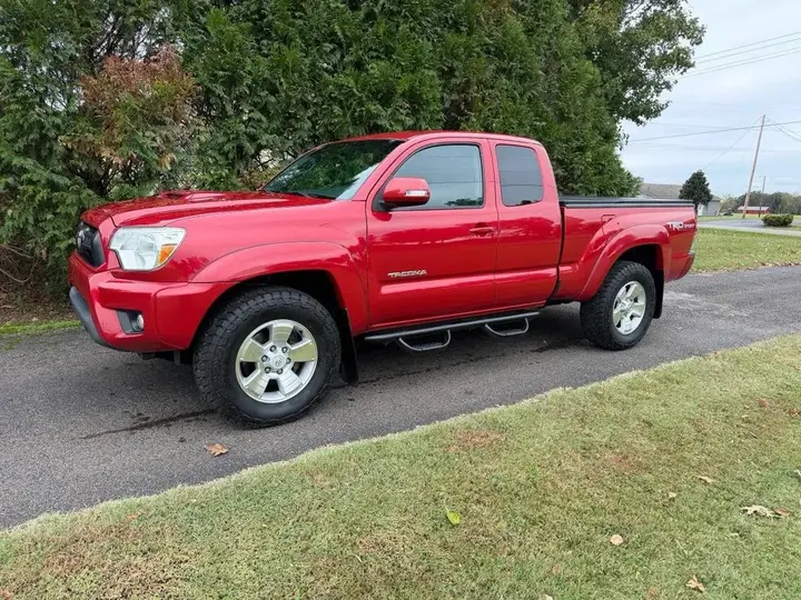 Toyota Tacoma 2014 photo 2