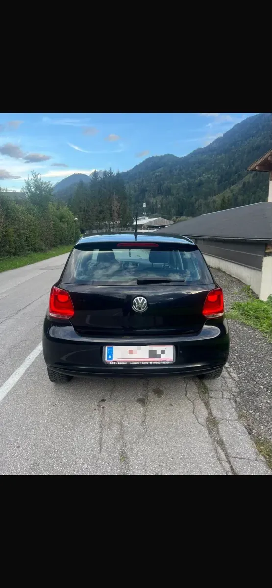 Volkswagen Polo 2010 photo 2