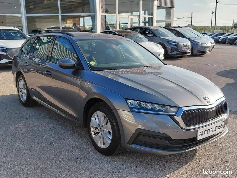 Skoda Octavia 2023 photo 3