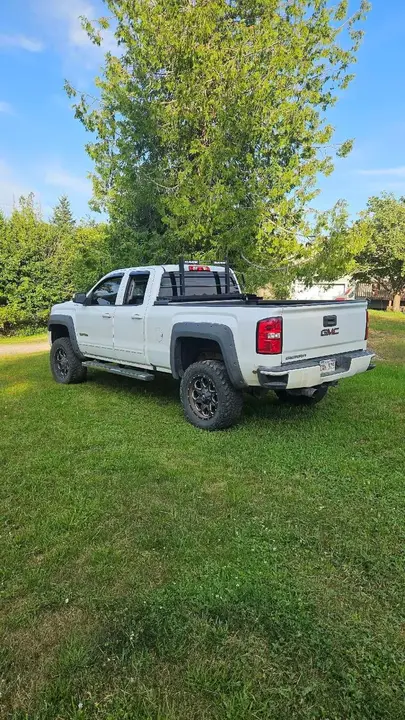 GMC Sierra 1500 2017 photo 2