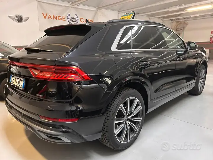 Audi Q8 2021 photo 3