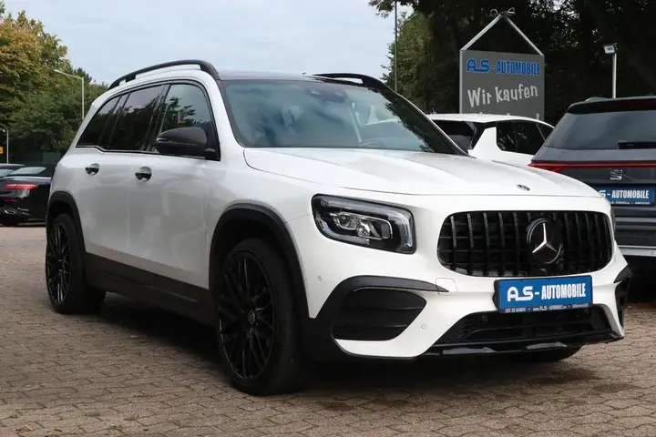 Mercedes-Benz Glb
