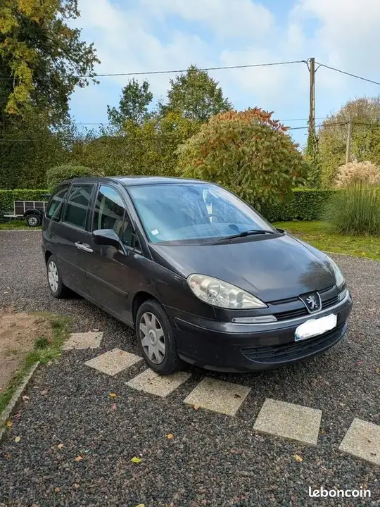 Peugeot 807