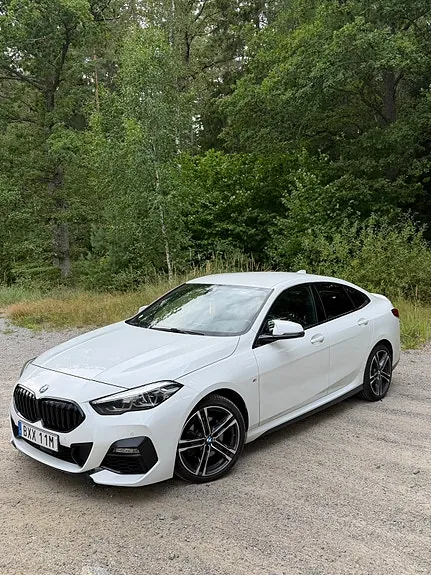 BMW 218I 2022 photo 2