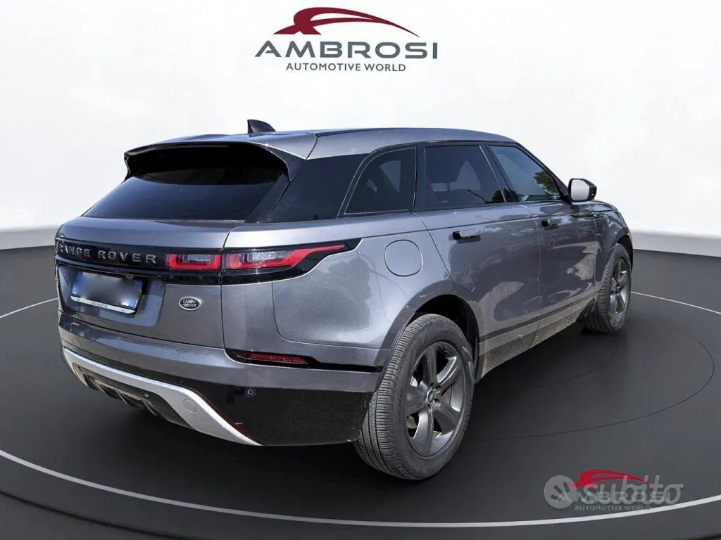 Land Rover Range Rover Velar 2023 photo 3