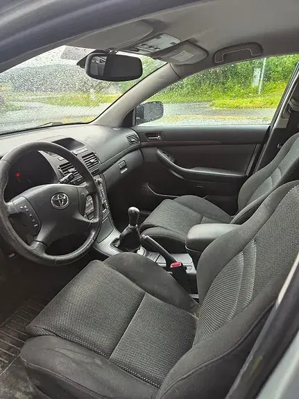 Toyota Avensis 2005 photo 3