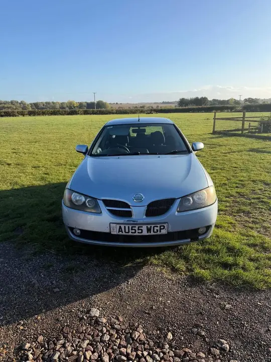 Nissan Almera