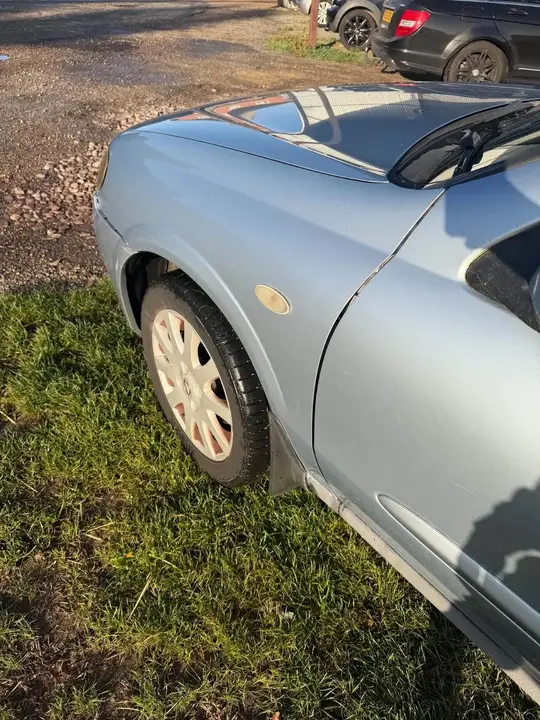 Nissan Almera 2005 photo 4