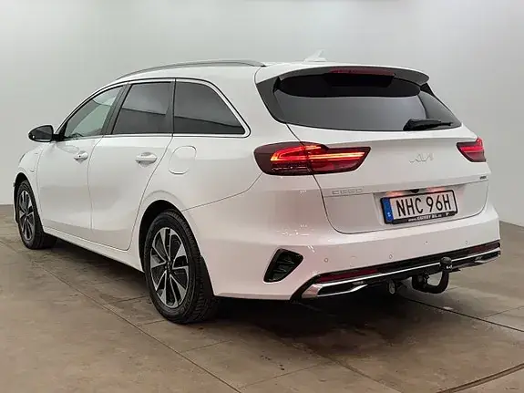 Kia Ceed 2023 photo 4