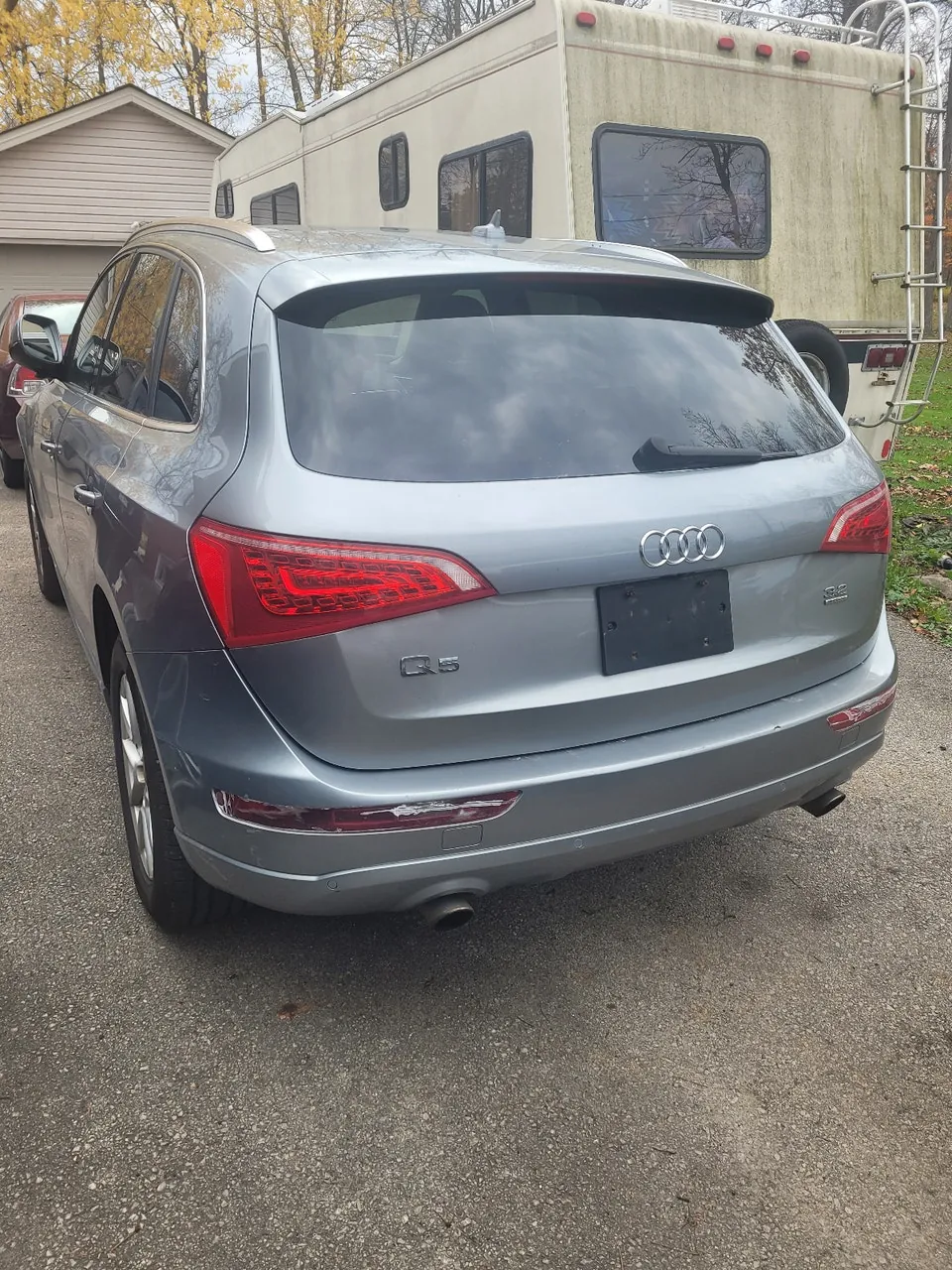 Audi Q5 2010 photo 4