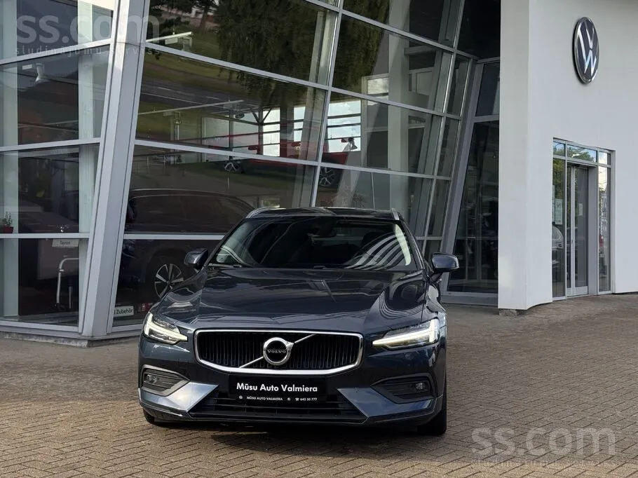 Volvo V60 2021 photo 2