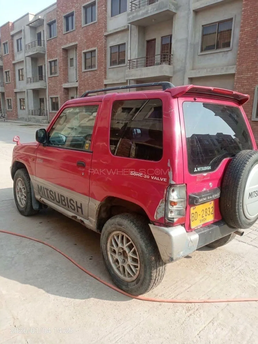 Mitsubishi Pajero Mini
