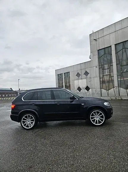 BMW X5 2010 photo 4