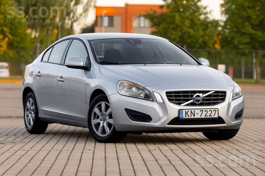 Volvo S60 2010 photo 5
