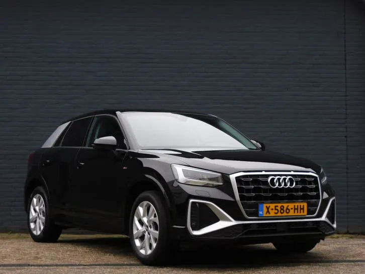 Audi Q2 2021 photo 2
