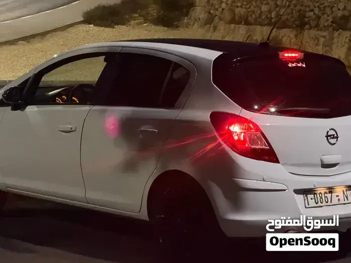 Opel Corsa 2013 photo 2