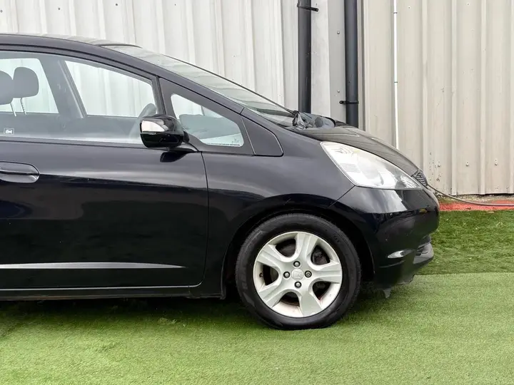 Honda Jazz 2010 photo 3