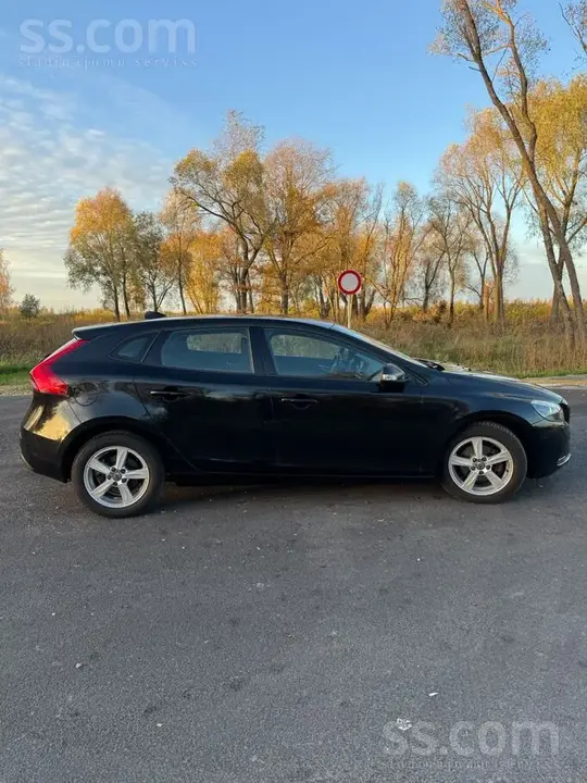 Volvo V40 2015 photo 5