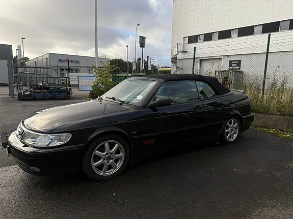 Saab 9-3 1999 photo 2